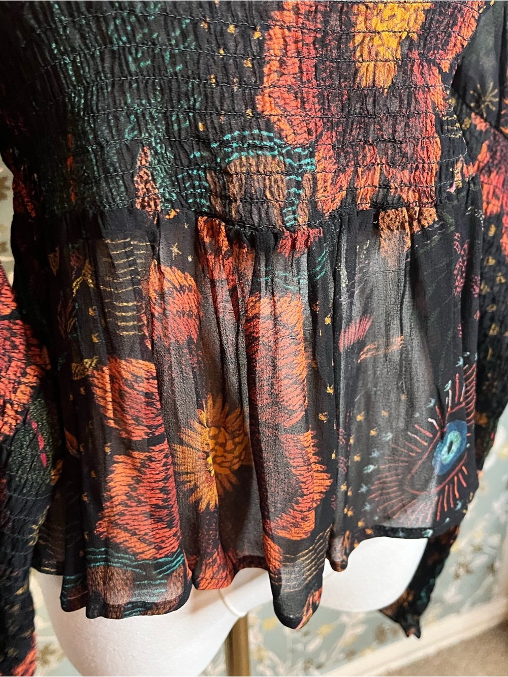 Farm Rio Blouse - Size XS - Picture 5 of 11